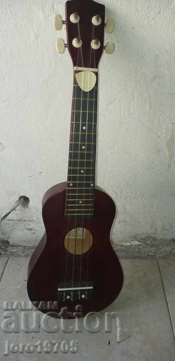 ΣΟΠΡΑΝΟ ΟΥΚΟΥΛΕΛΕ με τιμή 30.00 BGN | € 15.34 ΣΟΠΡΑΝΟ ΟΥΚΟΥΛΕΛΕ με τιμή 30.00 BGN | € 15.34