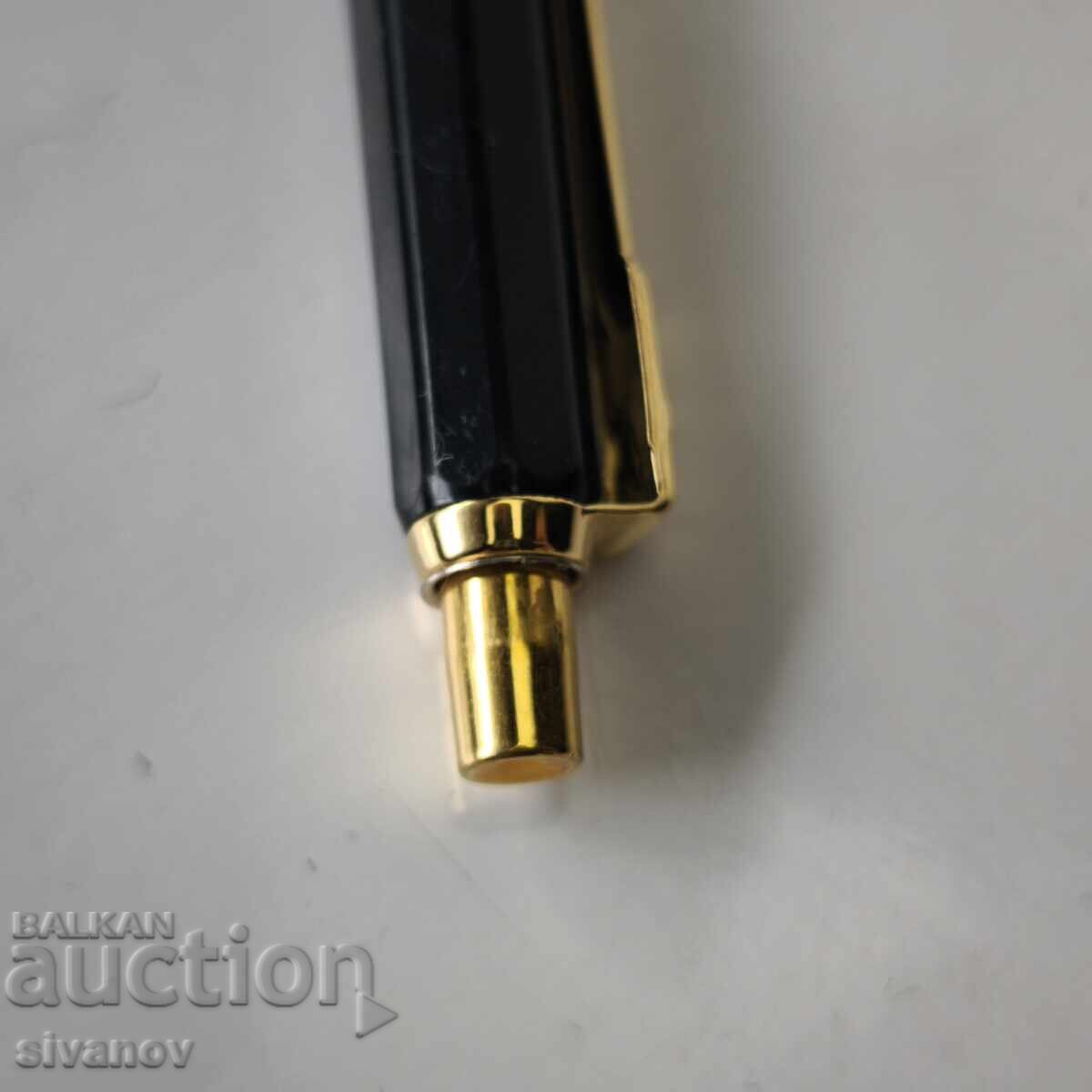 Доставка на Стара химикалка Ballograf Epoca Sweden черна с позлата #6210 Доставка на Стара химикалка Ballograf Epoca Sweden черна с позлата #6210