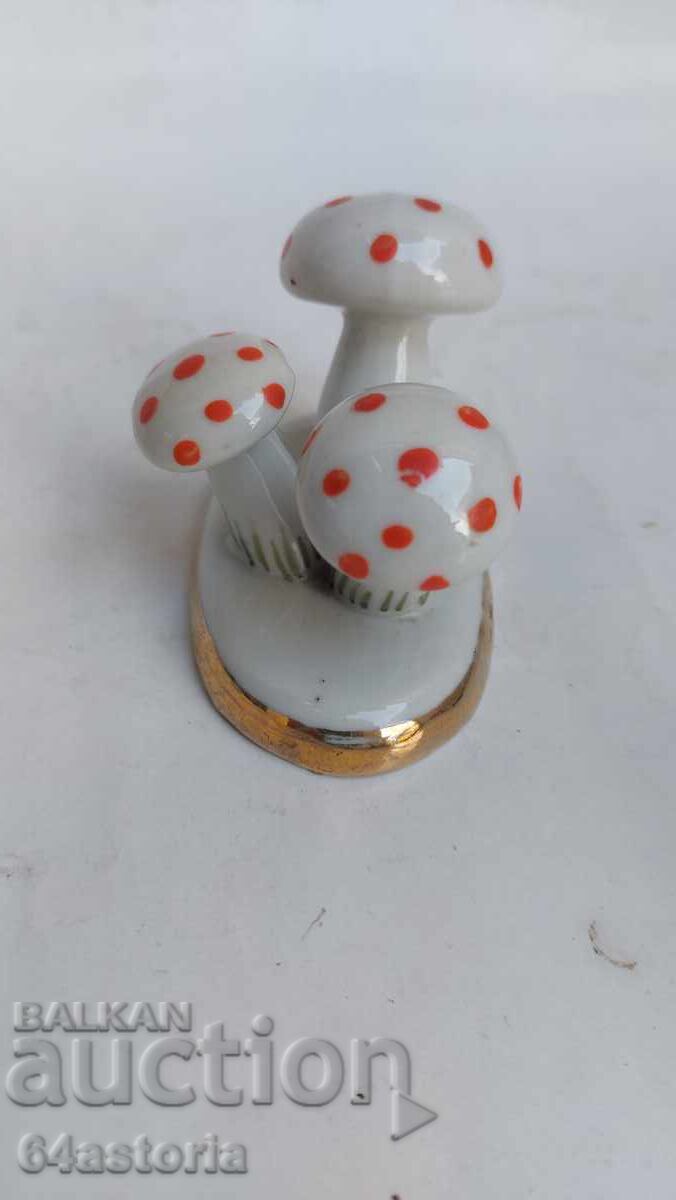 Порцелан български, изида,сип, коста йорданов,соц - 5