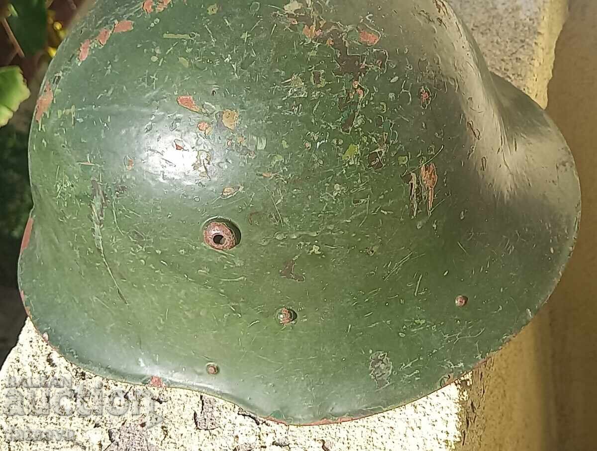 Licitație Casca militară veche, tip germană