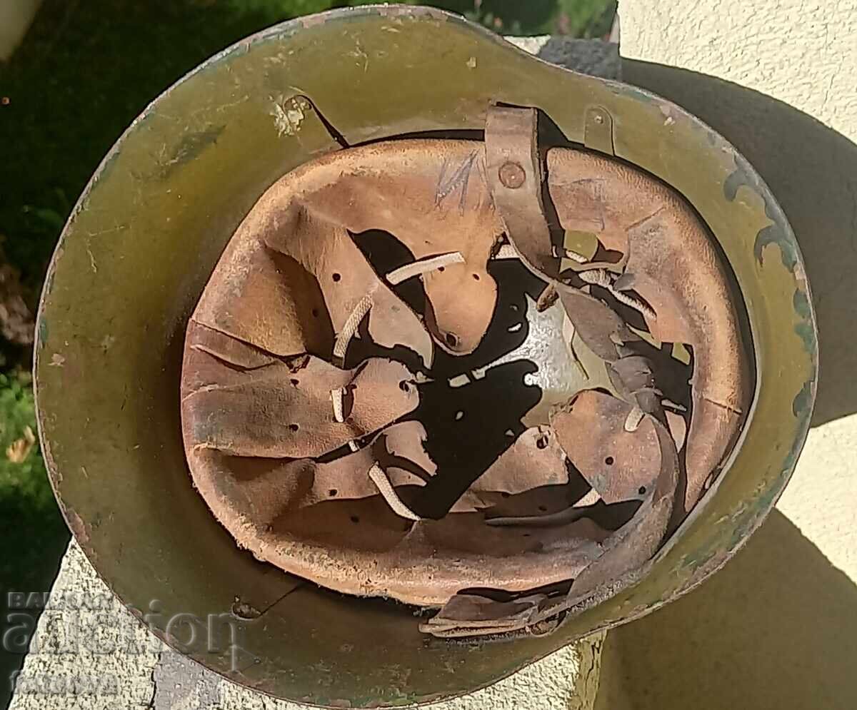 Livrarea Casca militară veche, tip germană