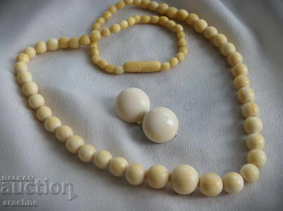 Κολιέ και σκουλαρίκια από ελεφαντόδοντο με τιμή 135.00 BGN | € 69.02 Κολιέ και σκουλαρίκια από ελεφαντόδοντο με τιμή 135.00 BGN | € 69.02