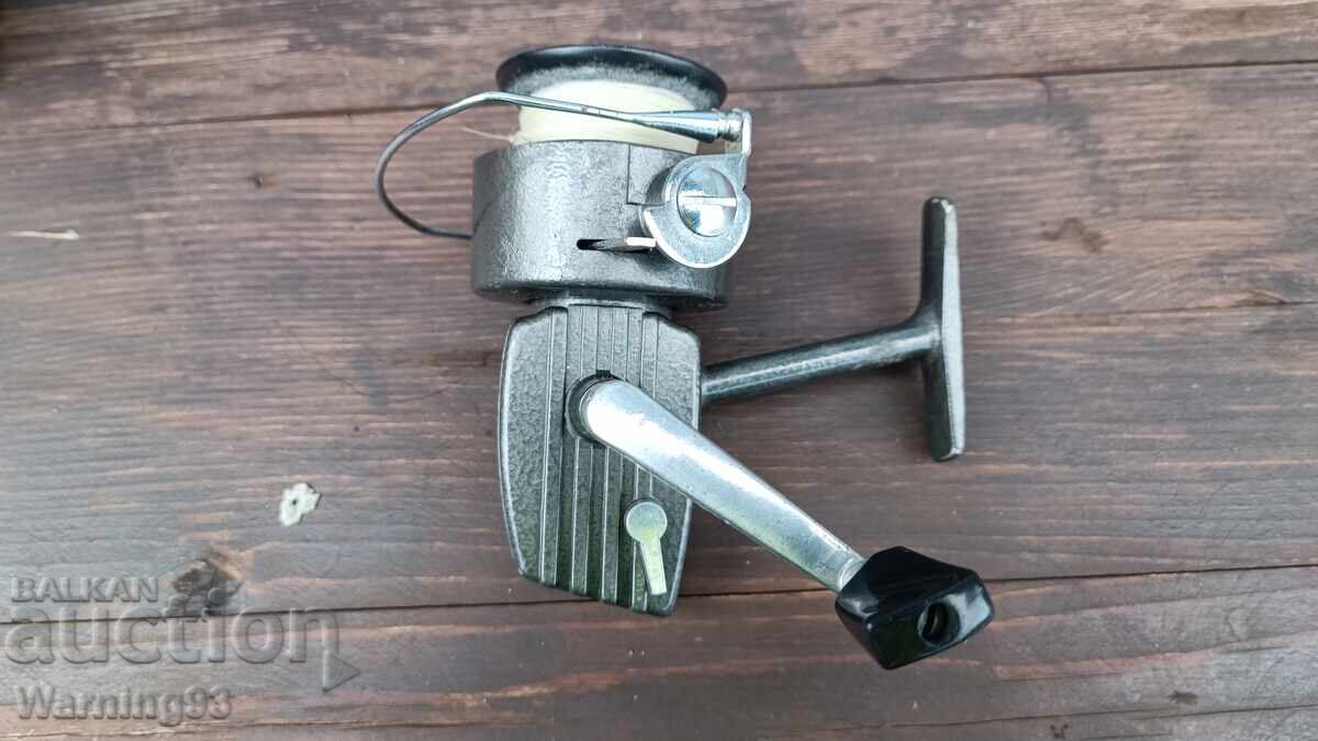 Auction Fishing reel Stabil 321 - Made in Czechoslovakia Auction Fishing reel Stabil 321 - Made in Czechoslovakia