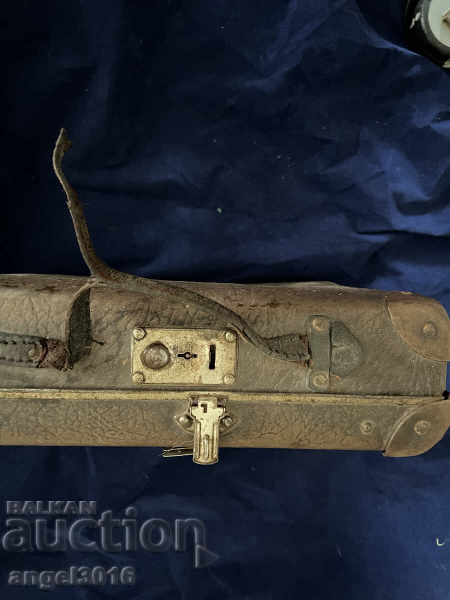 Εξαιρετικά σπάνιο, ΜΙΝΙ, αντίκα, βαλιτσάκι με 1 κλειδί! - 5