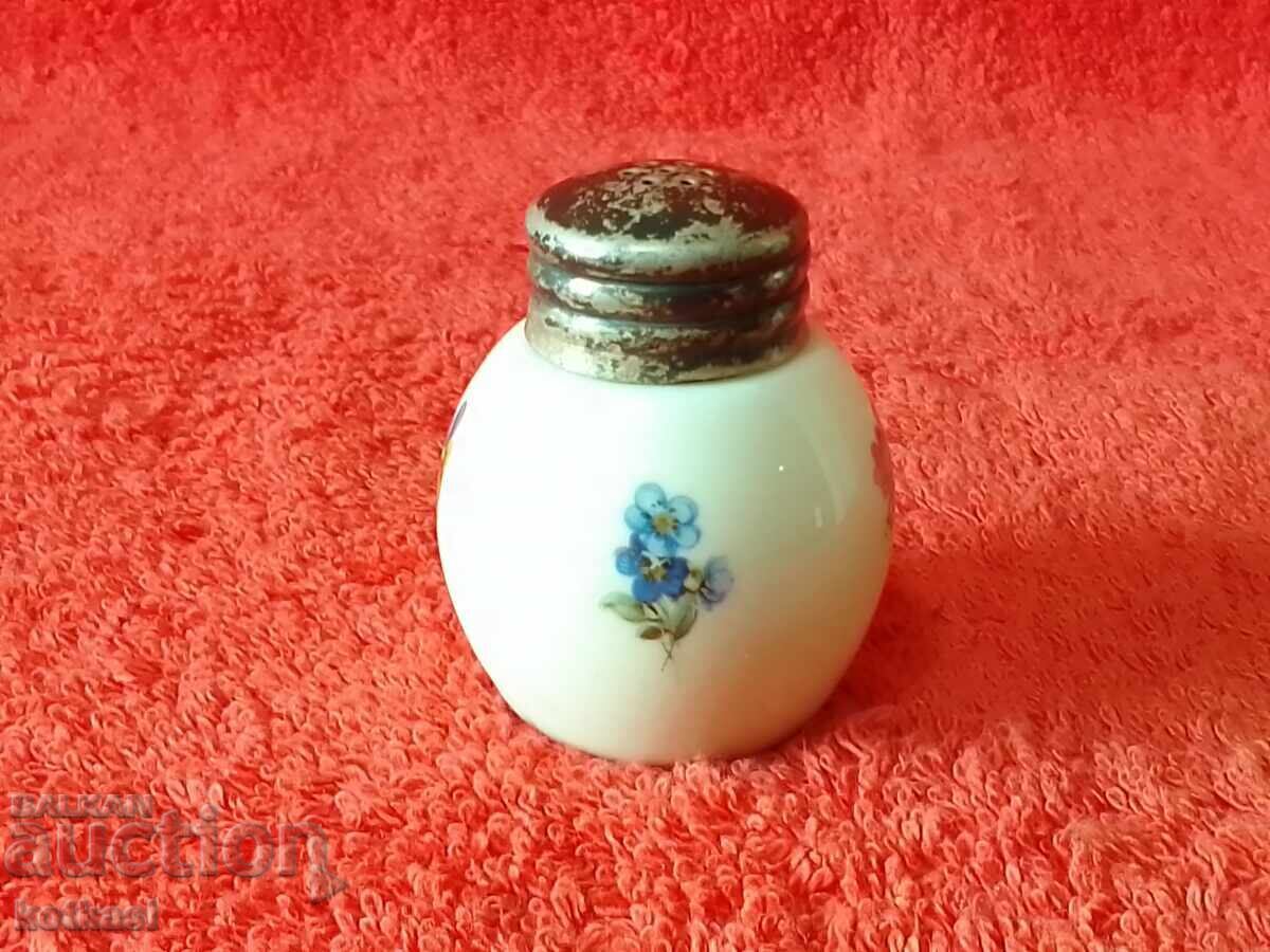 Delivery of Old porcelain salt and sugar set Delivery of Old porcelain salt and sugar set