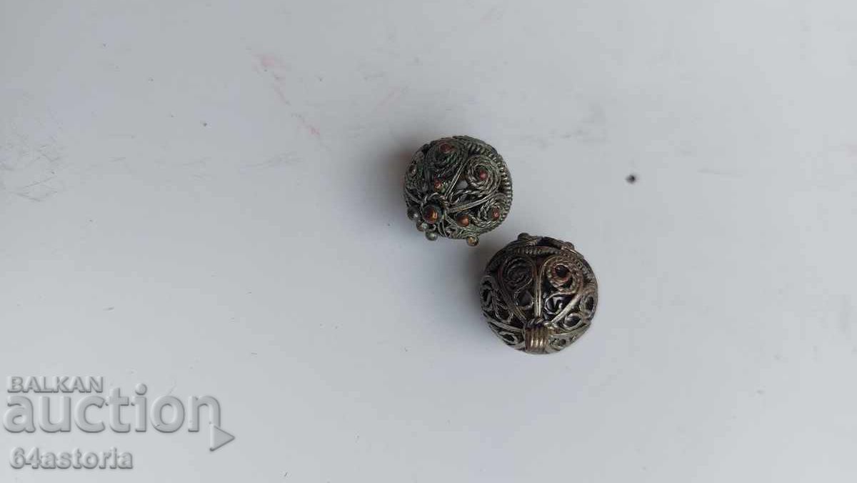 Δημοπρασία Φιλιγκράν, ασημένια, σκουλαρίκια, κουμπιά Δημοπρασία Φιλιγκράν, ασημένια, σκουλαρίκια, κουμπιά