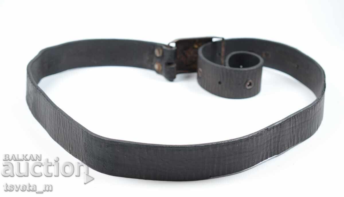 Delivery of Soldier's leather belt Delivery of Soldier's leather belt