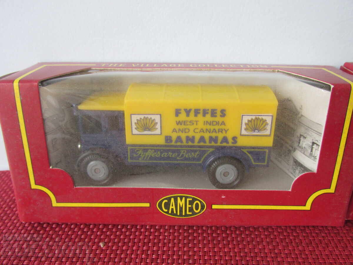 Delivery of Retro strollers