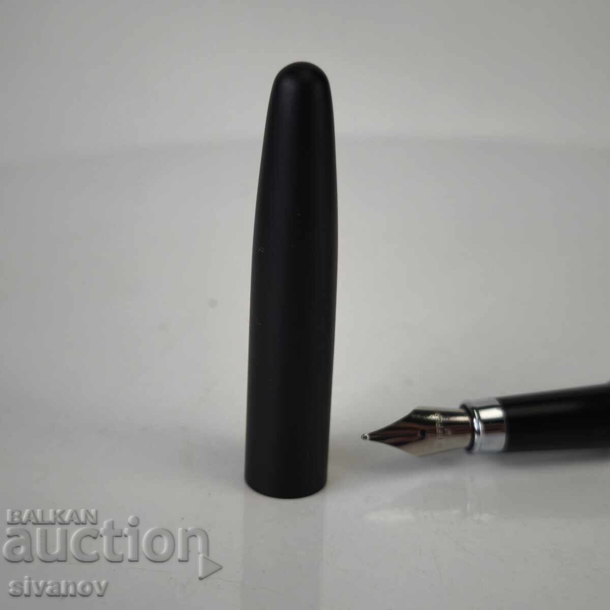 Delivery of Interesting Sheaffer VFM black matte pen with piston #6211