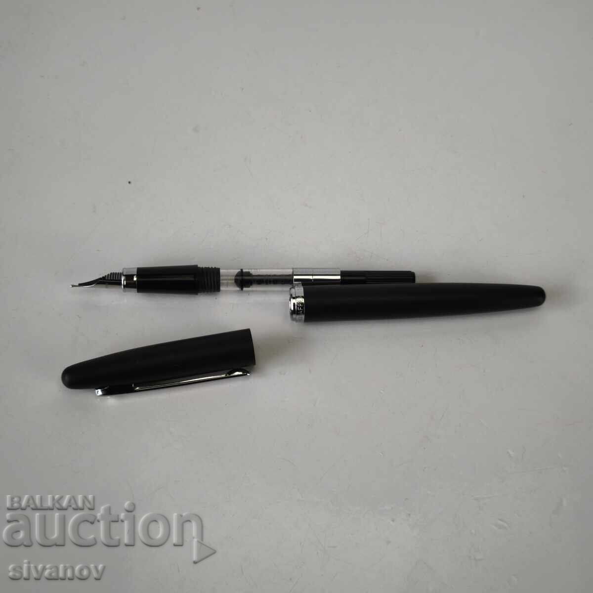 Interesting Sheaffer VFM black matte pen with piston #6211 - 6