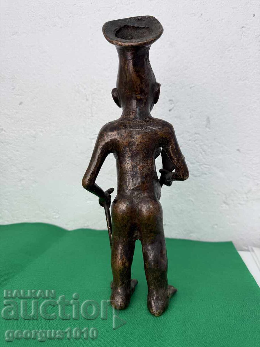 African bronze sculpture No. 7614 - 6 African bronze sculpture No. 7614 - 6