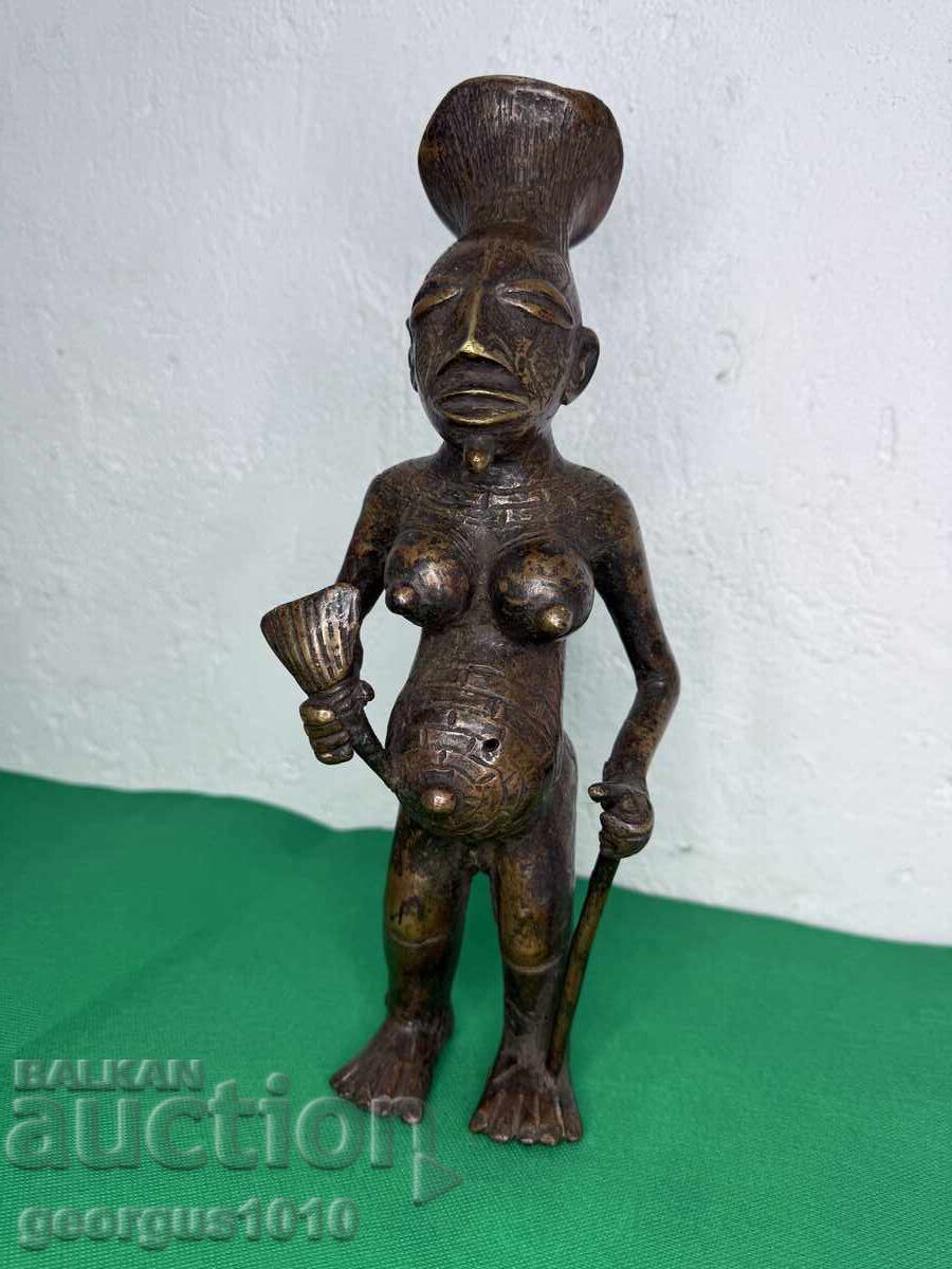 African bronze sculpture No. 7614 African bronze sculpture No. 7614