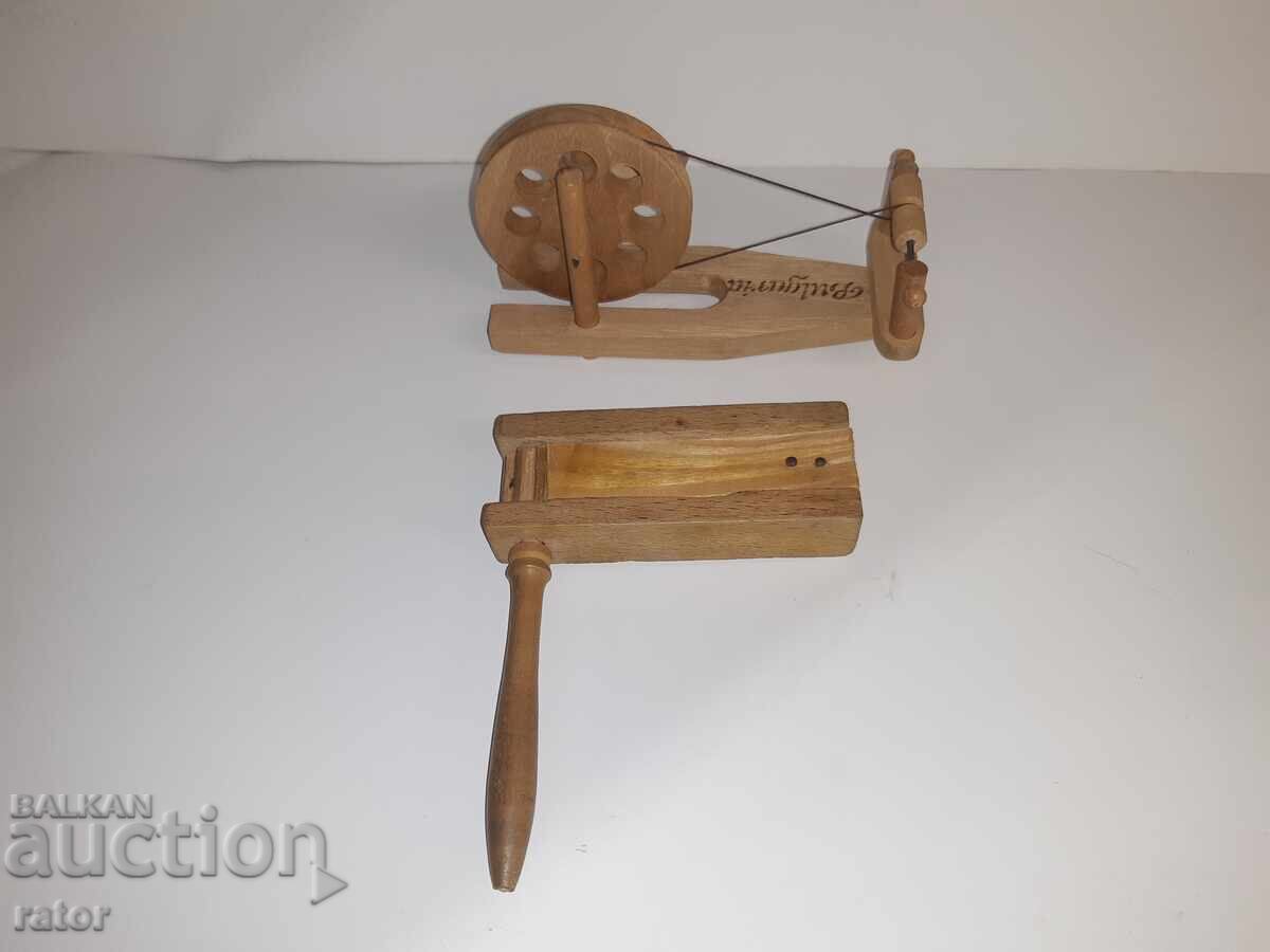 Livrarea Vechi clopoțel și roată - suveniruri Livrarea Vechi clopoțel și roată - suveniruri