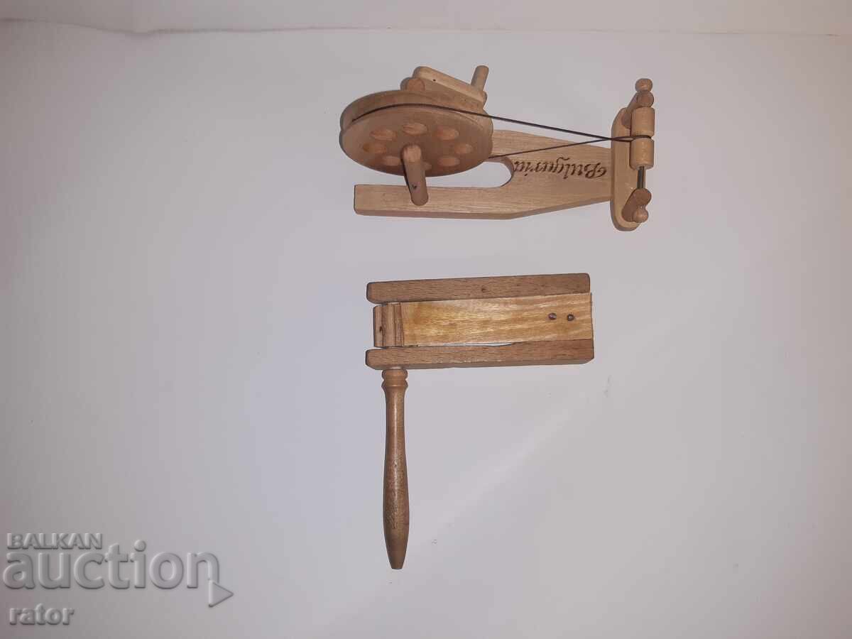 Vechi clopoțel și roată - suveniruri - 5 Vechi clopoțel și roată - suveniruri - 5