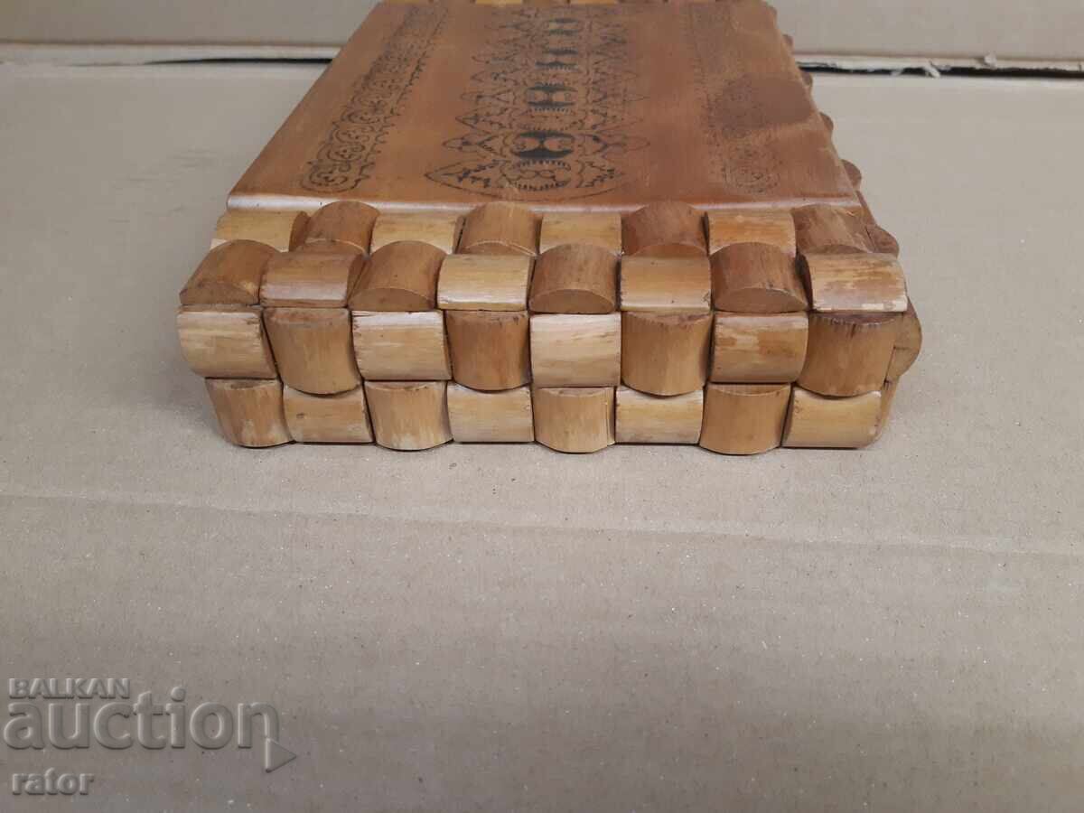 Παλιό ξύλινο, ενδιαφέρον κουτί για κοσμήματα - 5