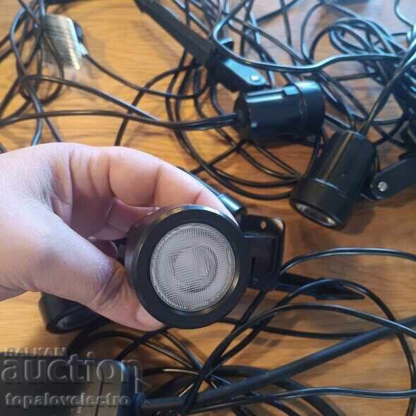 Δημοπρασία Σετ από 8 RGB προβολείς κήπου με τηλεχειριστήριο