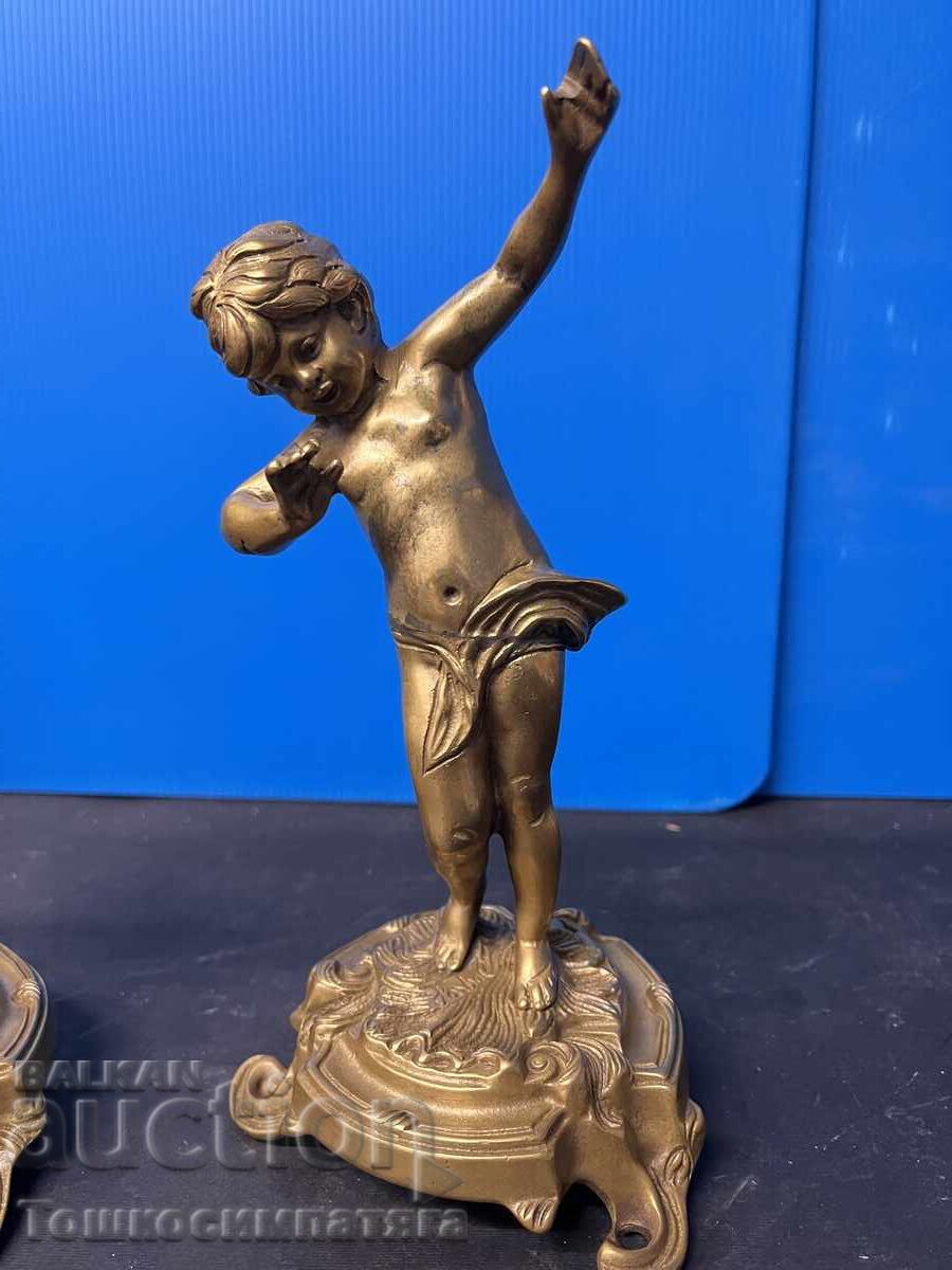 Δημοπρασία Δύο χάλκινα ειδώλια - αγόρι και κορίτσι