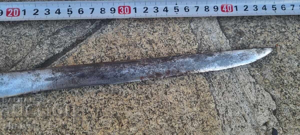 Livrarea Cuțit vechi. Karakulak