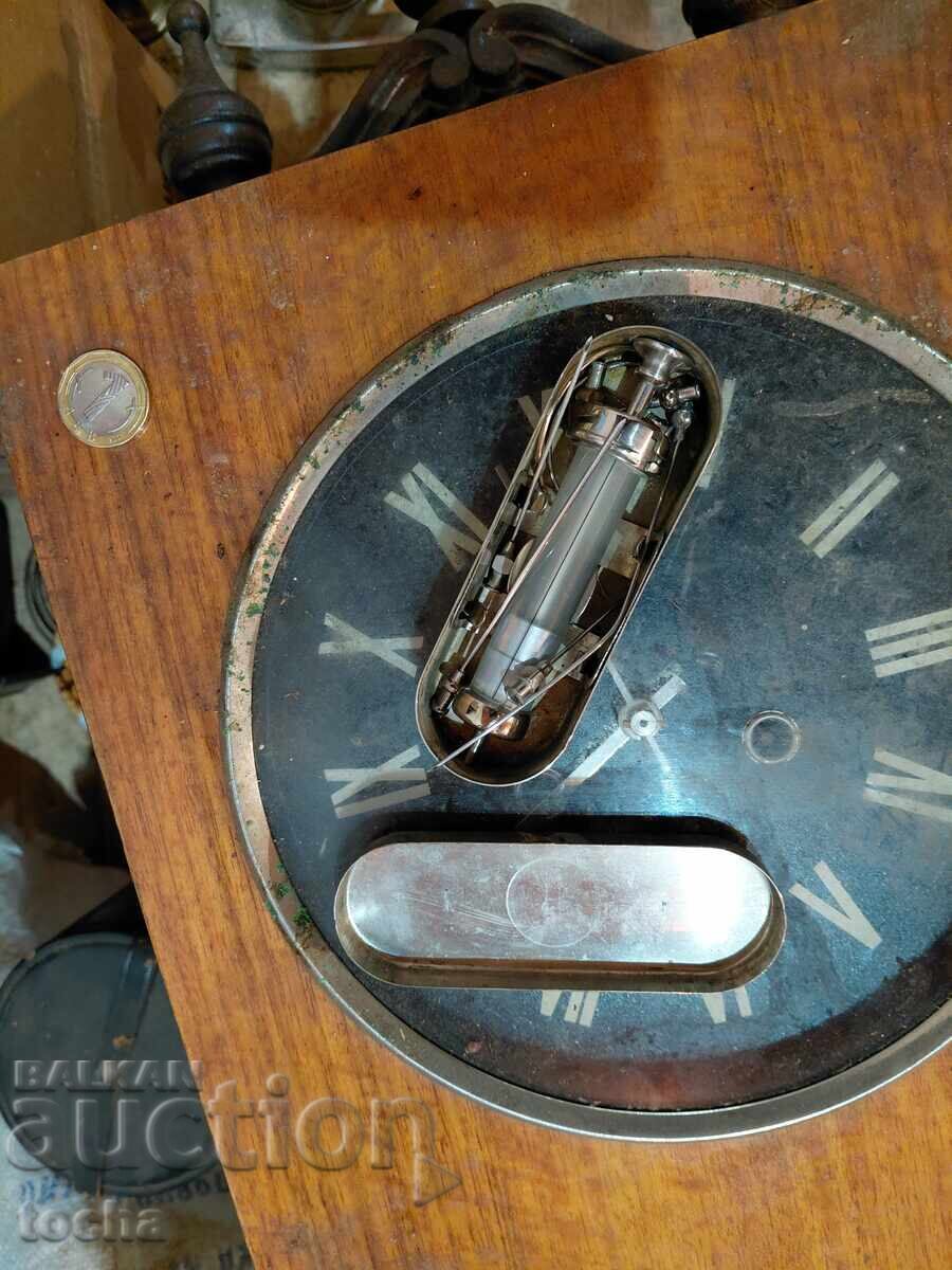 Seringă veche de sticlă în cutie. BZC - 5 Seringă veche de sticlă în cutie. BZC - 5