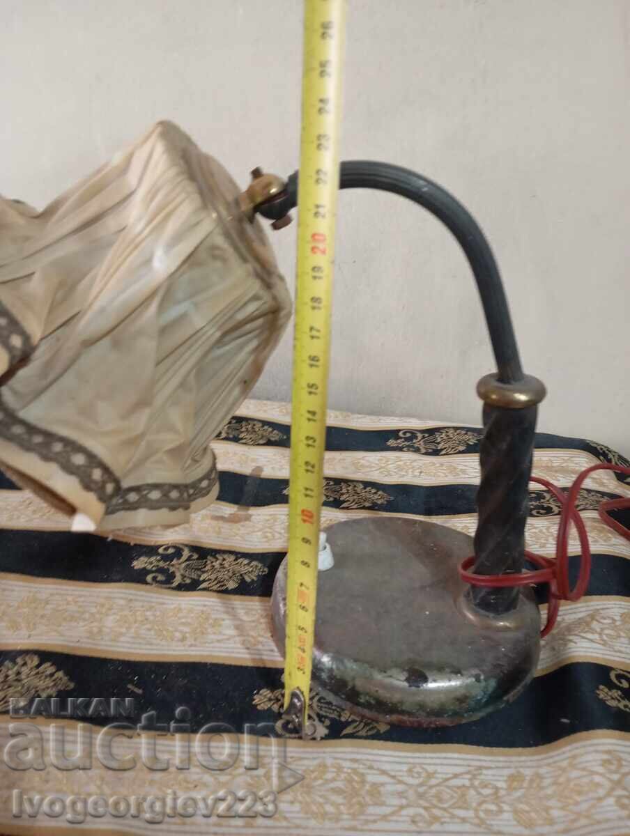 Vintage table lamp with price 32.00 BGN | € 16.36 Vintage table lamp with price 32.00 BGN | € 16.36