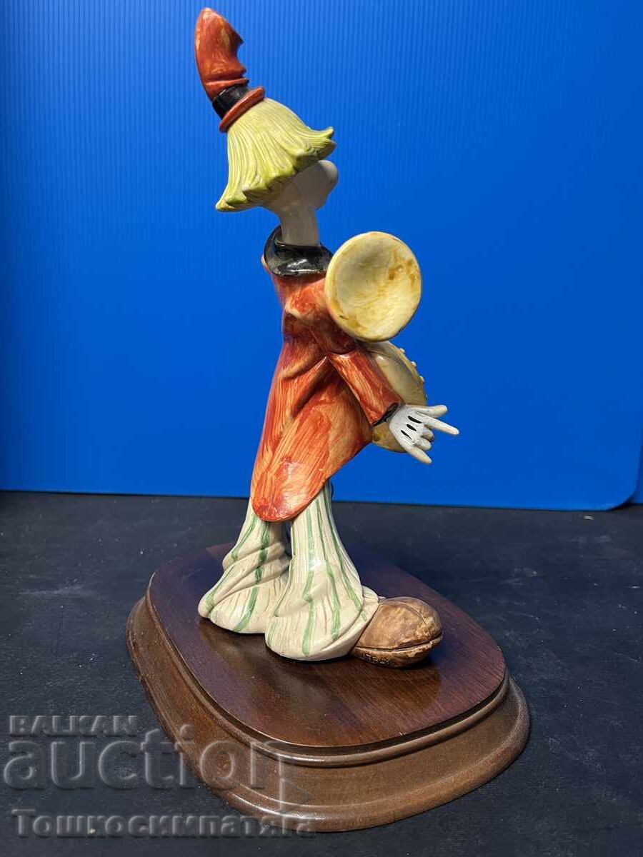 Collectible clown figure from the Leonardo Collection - 5