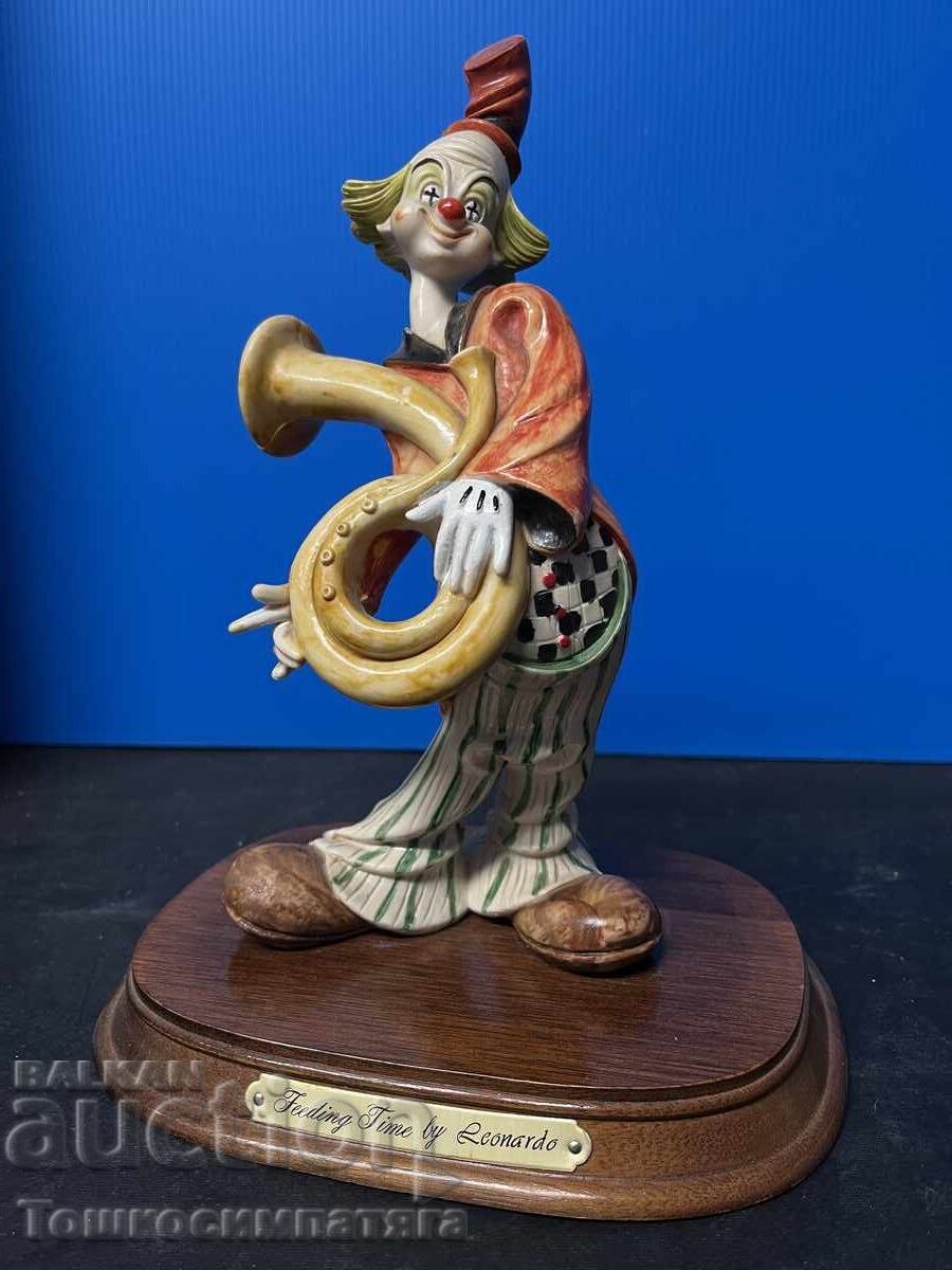 Collectible clown figure from the Leonardo Collection - 6