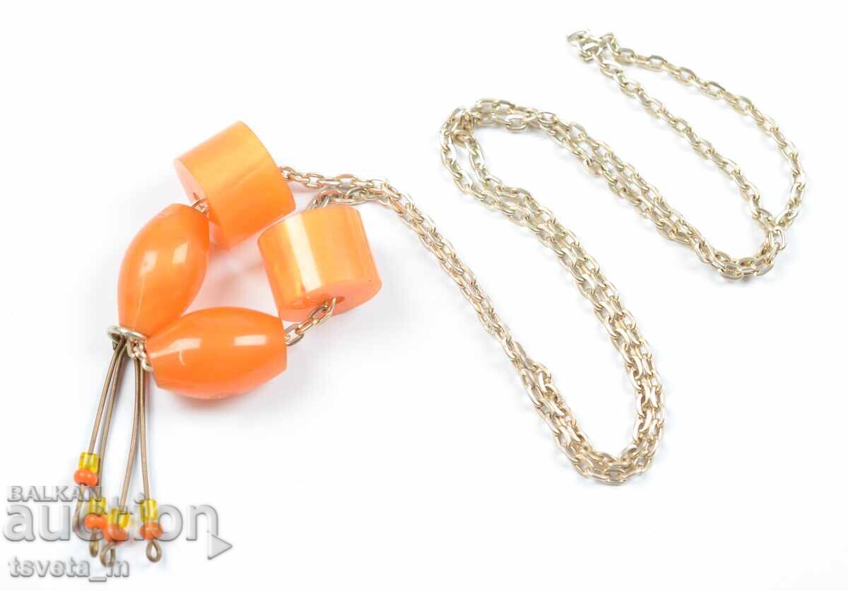 Δημοπρασία Κολιέ (necklace)