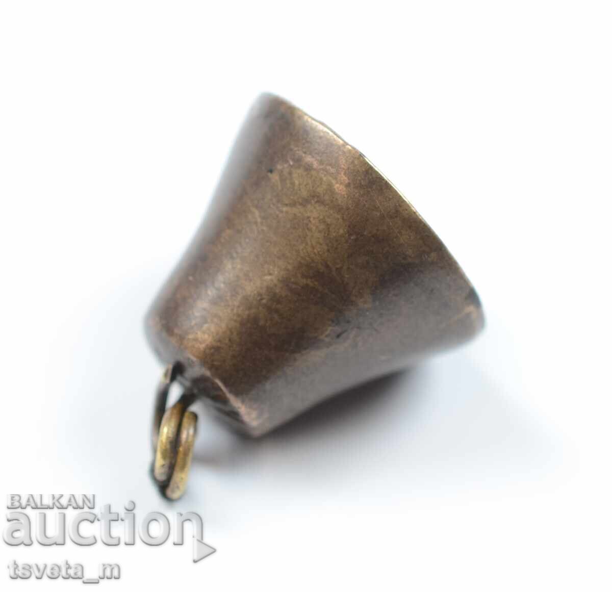 Παράδοση Μικρό μπρούτζινο κουδουνάκι