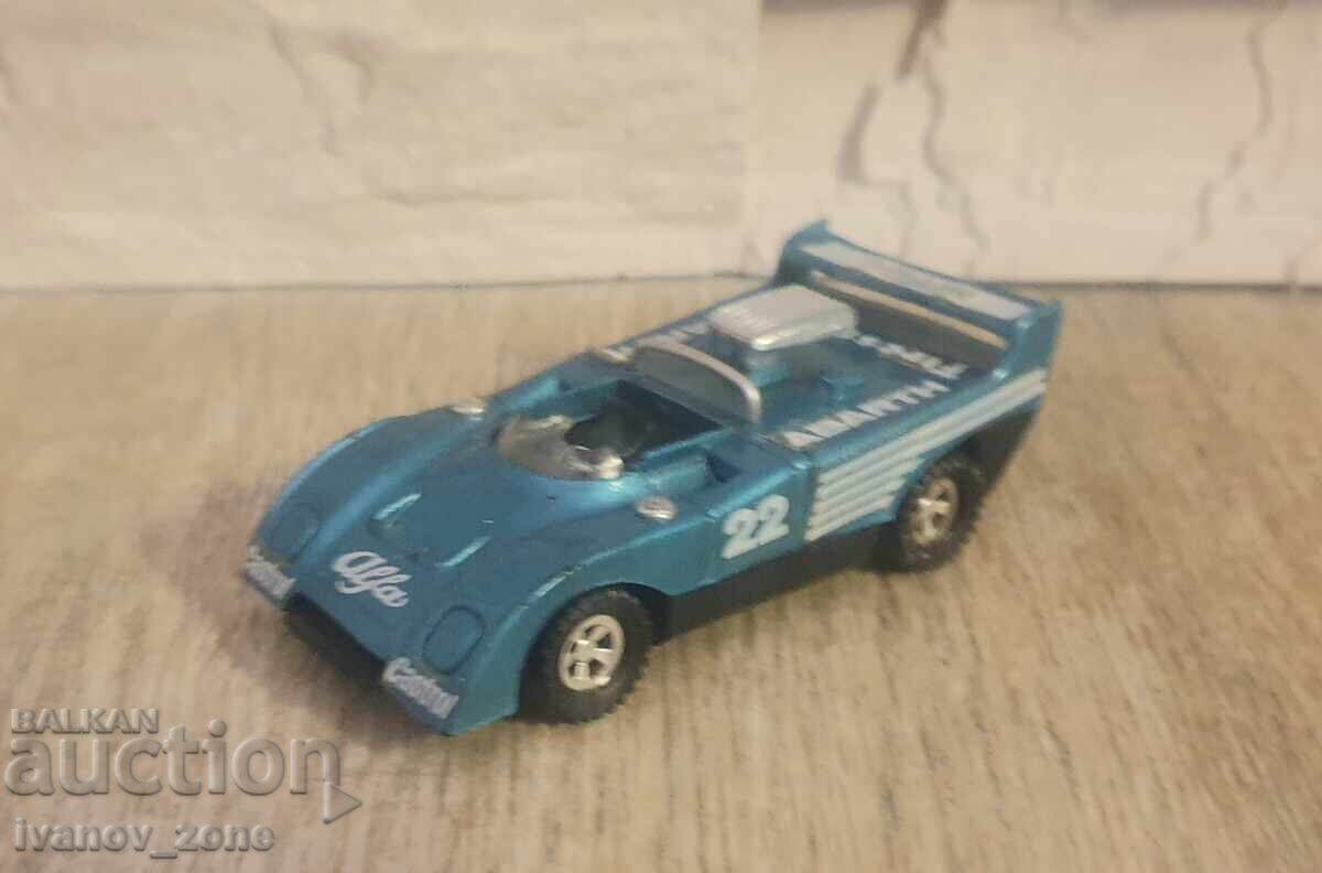 Παλιό συλλεκτικό αυτοκινητάκι Alfa Romeo