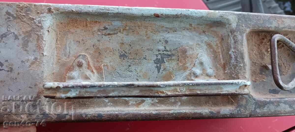 MG42 Werhmacht WW II Ammunition Box with price 50.00 BGN | € 25.56 MG42 Werhmacht WW II Ammunition Box with price 50.00 BGN | € 25.56