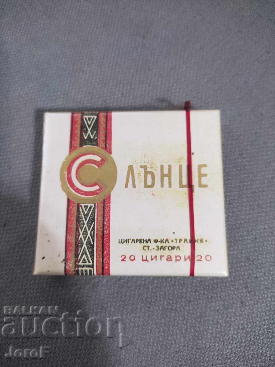 Soare, cutie plină sigilată cu celofan Soare, cutie plină sigilată cu celofan