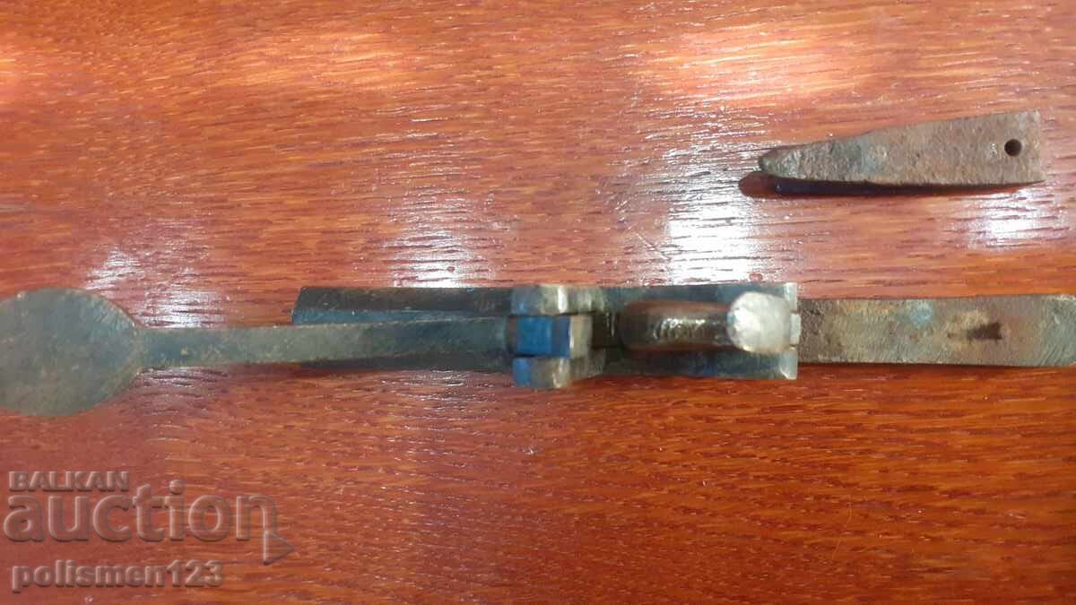 PISTOL with price 200.00 BGN | € 102.26