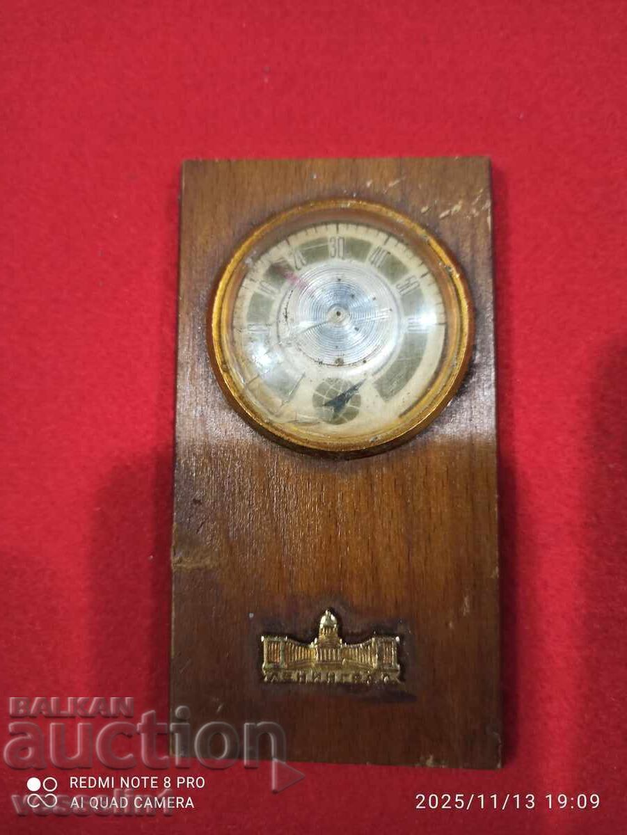Old souvenir Russian thermometer Leningrad USSR working rare