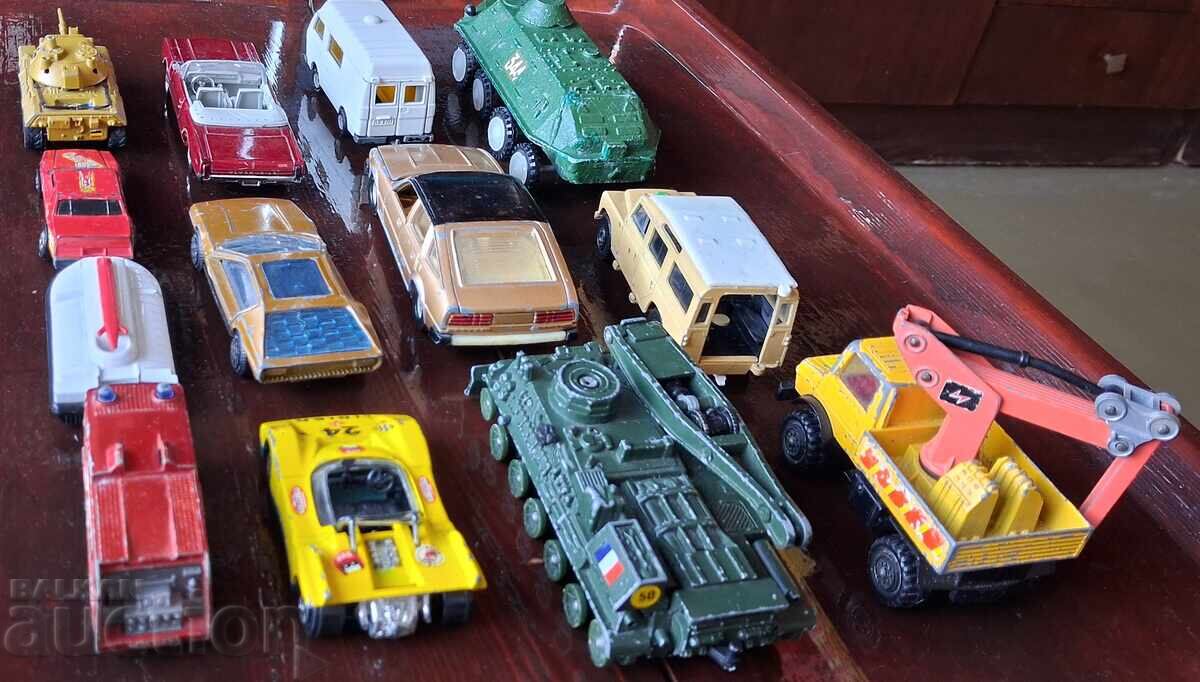 Livrarea Lot de mașinuțe - Matchbox, Siku, Polistil, Hot Wheels, Corgi, Norev Livrarea Lot de mașinuțe - Matchbox, Siku, Polistil, Hot Wheels, Corgi, Norev
