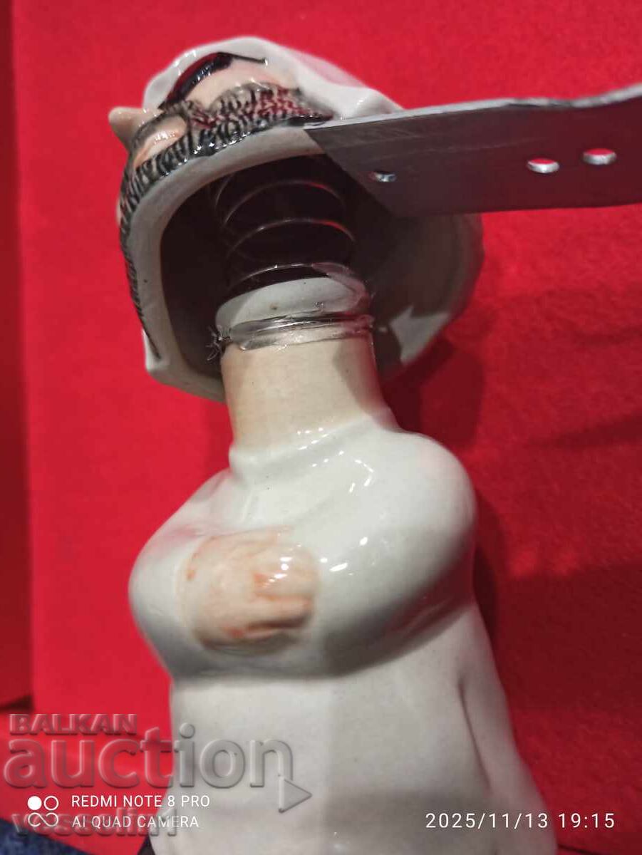 Стара фигурка с клатеща глава за кола камион с цена 58.00 лв. | € 29.65