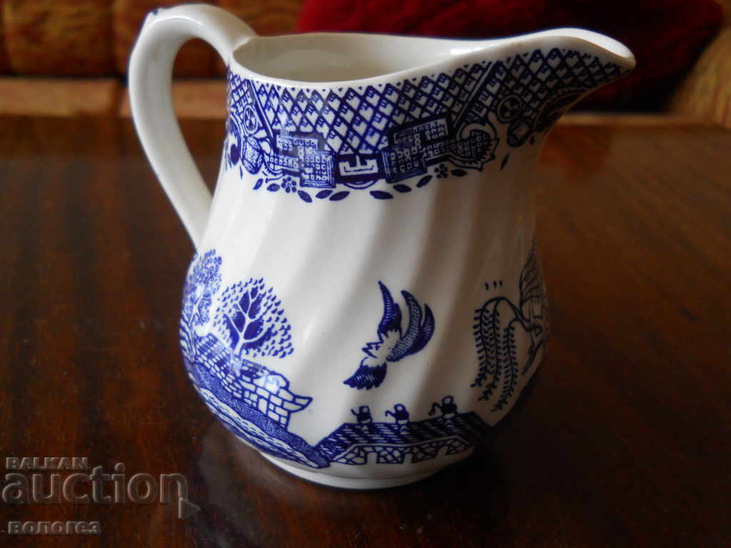 Καραφα για γάλα "Barratts of Staffordsh" - Αγγλία με τιμή 25.00 BGN | € 12.78