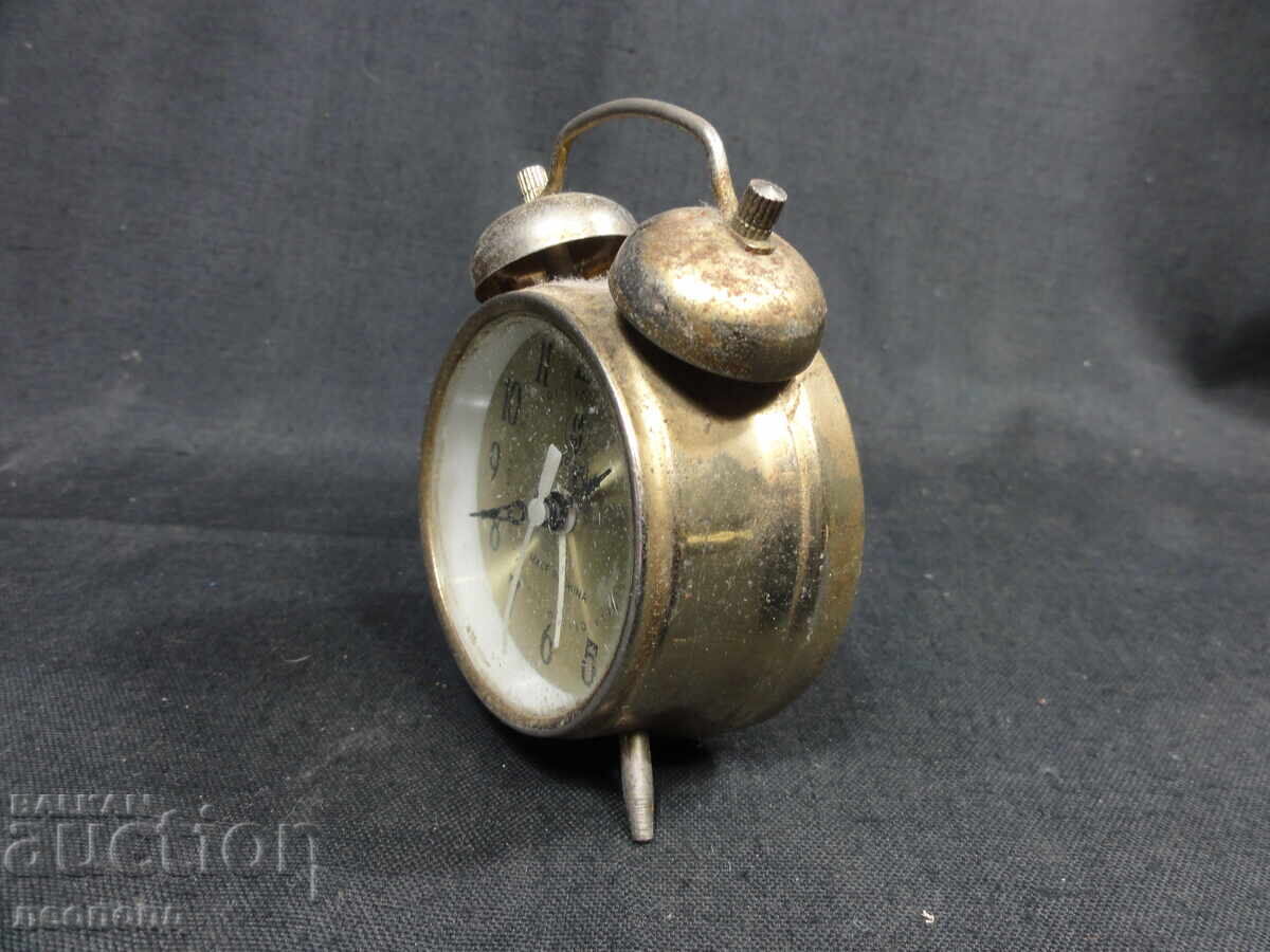 БЗЦ СТАР РЕТРО МЕХАНИЧЕН ЧАСОВНИК БУДИЛНИК CHINA с цена 2.50 лв. | € 1.28 БЗЦ СТАР РЕТРО МЕХАНИЧЕН ЧАСОВНИК БУДИЛНИК CHINA с цена 2.50 лв. | € 1.28