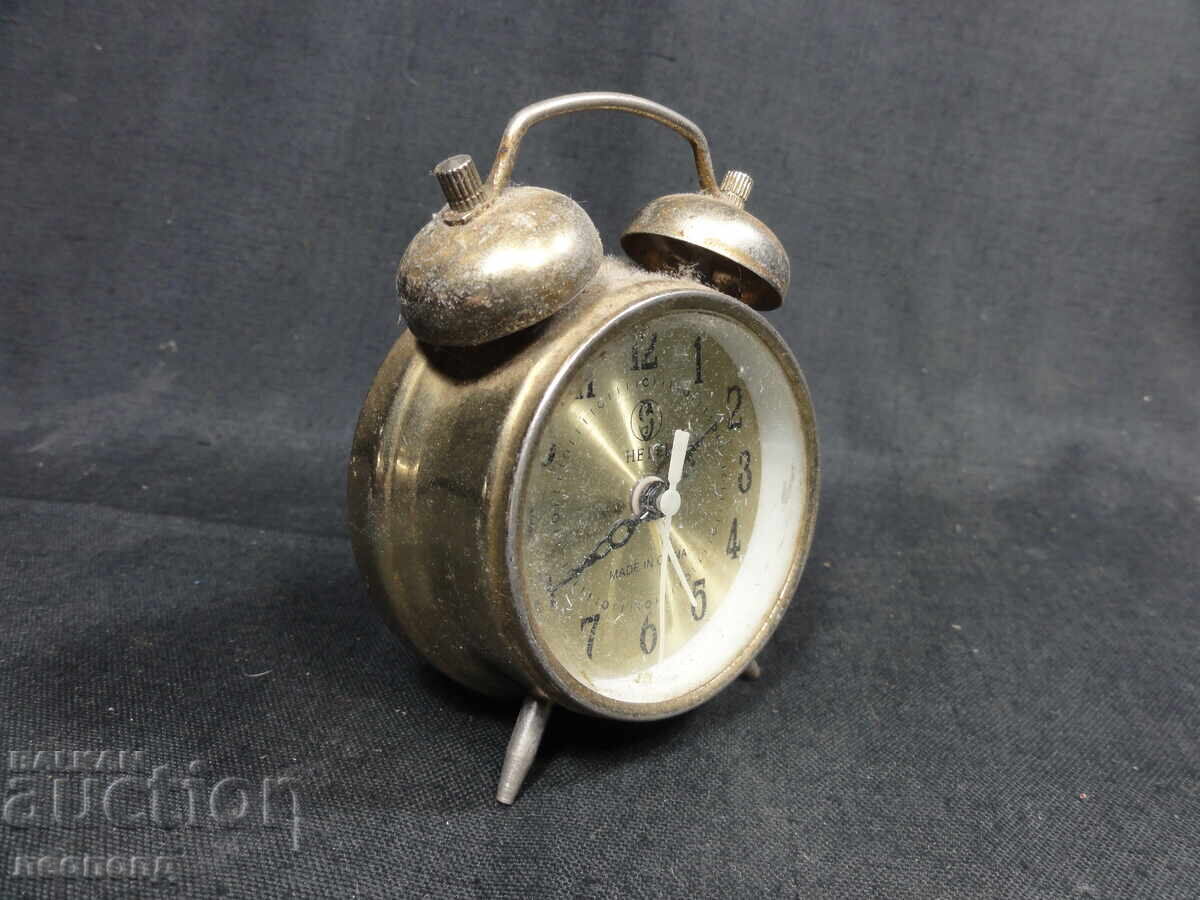 Аукцион БЗЦ СТАР РЕТРО МЕХАНИЧЕН ЧАСОВНИК БУДИЛНИК CHINA Аукцион БЗЦ СТАР РЕТРО МЕХАНИЧЕН ЧАСОВНИК БУДИЛНИК CHINA