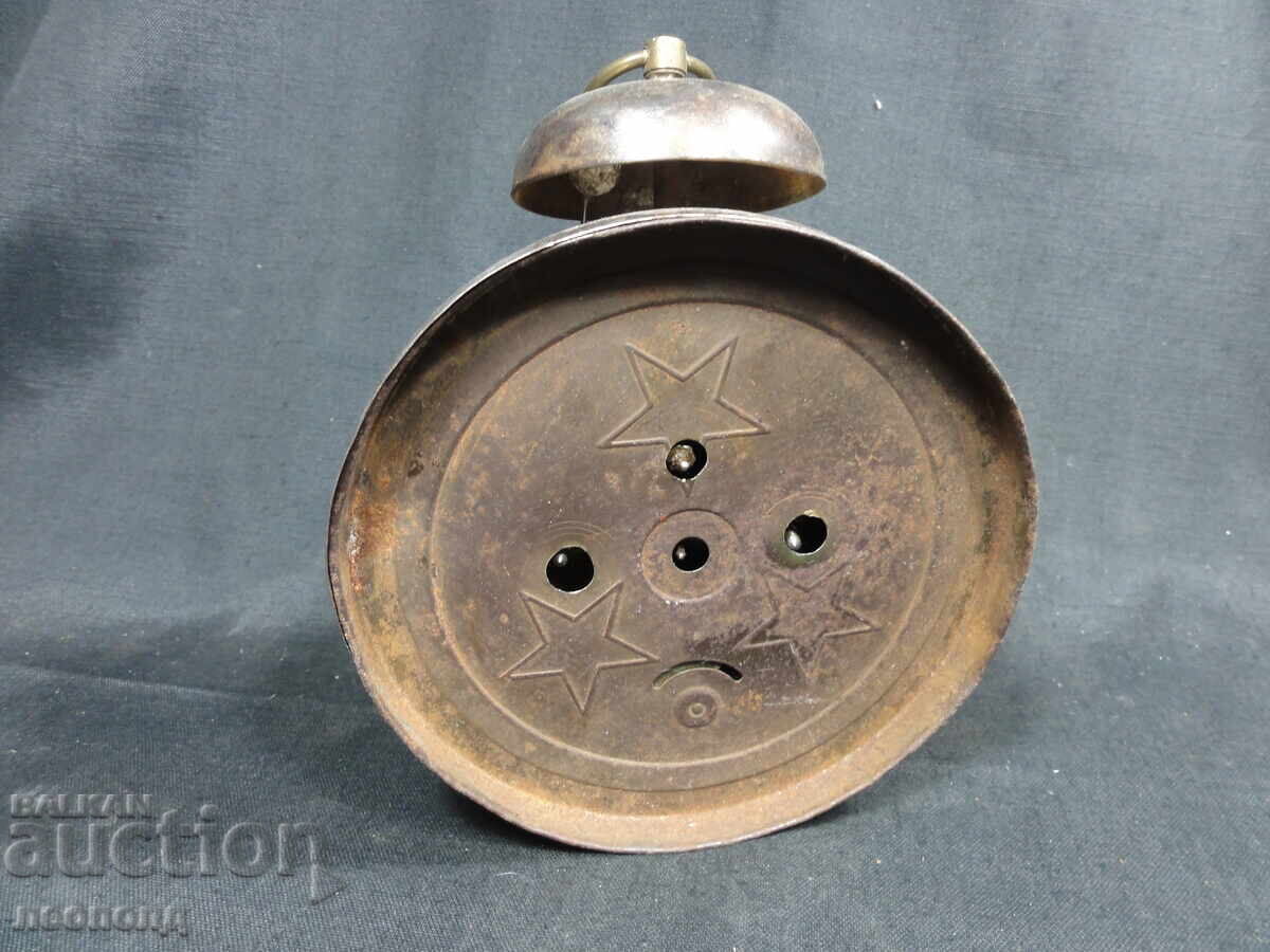 Delivery of BZC OLD RETRO MECHANICAL CLOCK ALARM CLOCK GUSTAV BECKER
