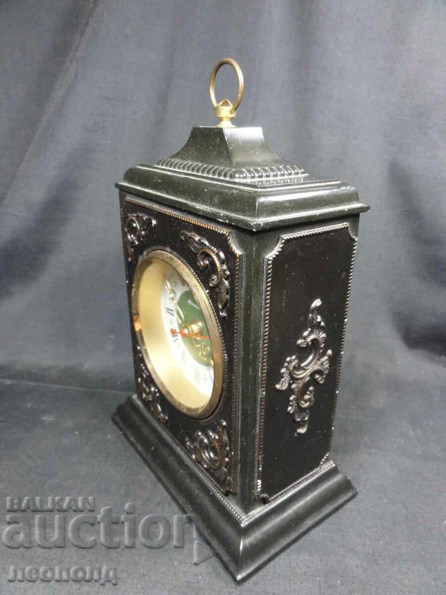 Auction  BZC OLD RETRO SOC USSR QUARTZ DESK CLOCK AMBER