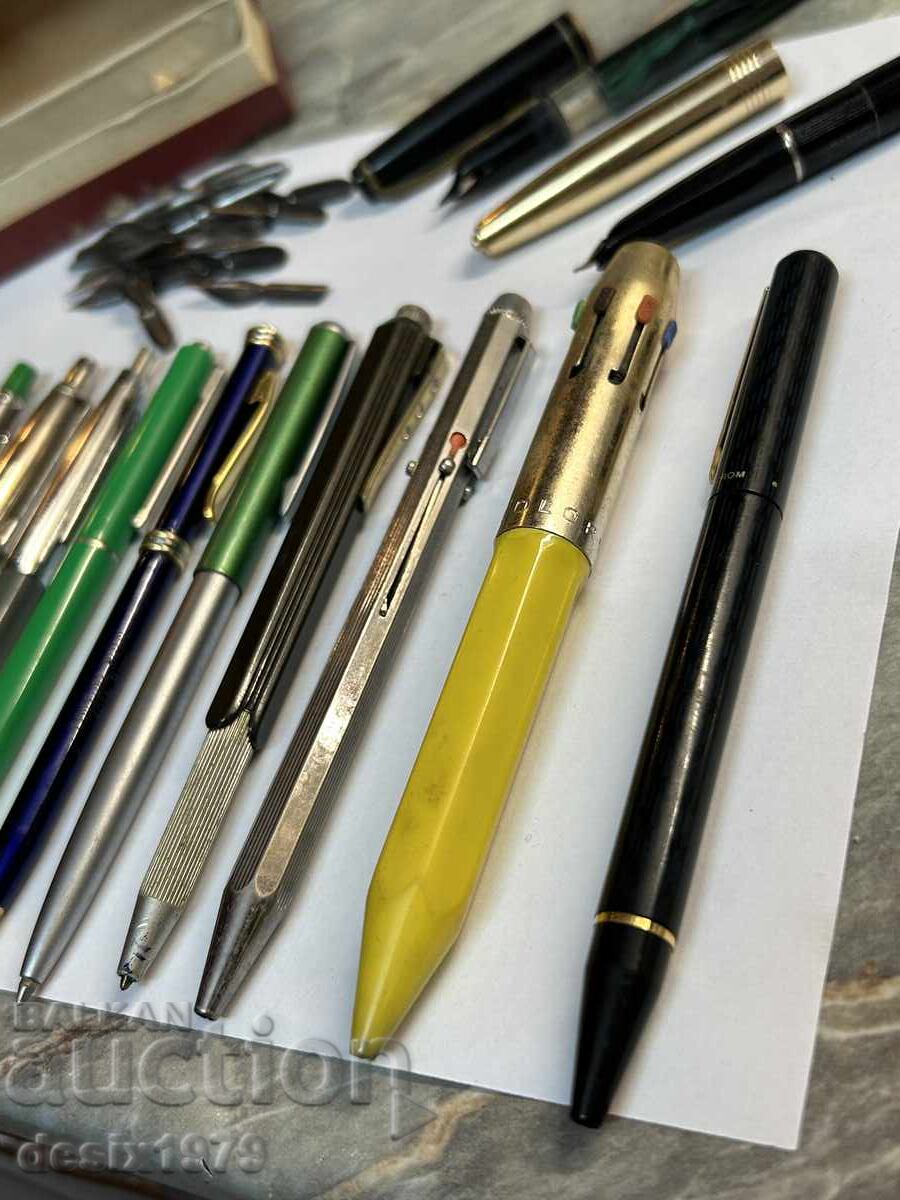 Lot of old chemicals and pens with price 17.16 BGN | € 8.77 Lot of old chemicals and pens with price 17.16 BGN | € 8.77