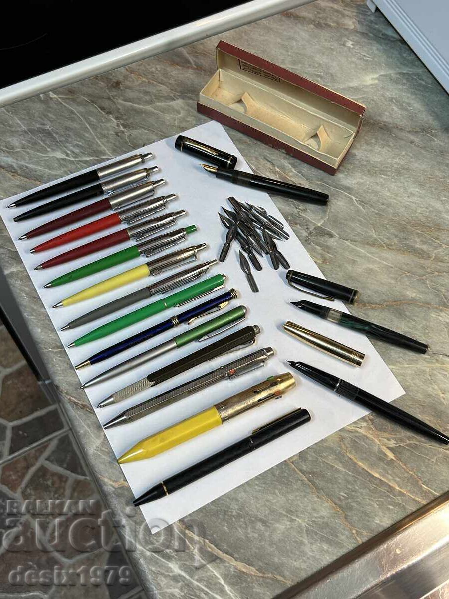 Lot of old chemicals and pens - 7 Lot of old chemicals and pens - 7