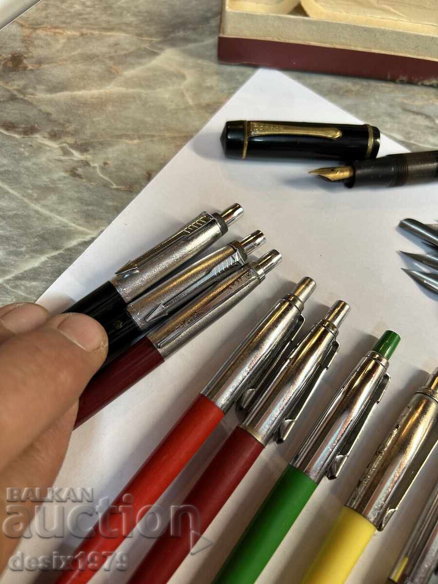 Lot of old chemicals and pens - 8 Lot of old chemicals and pens - 8