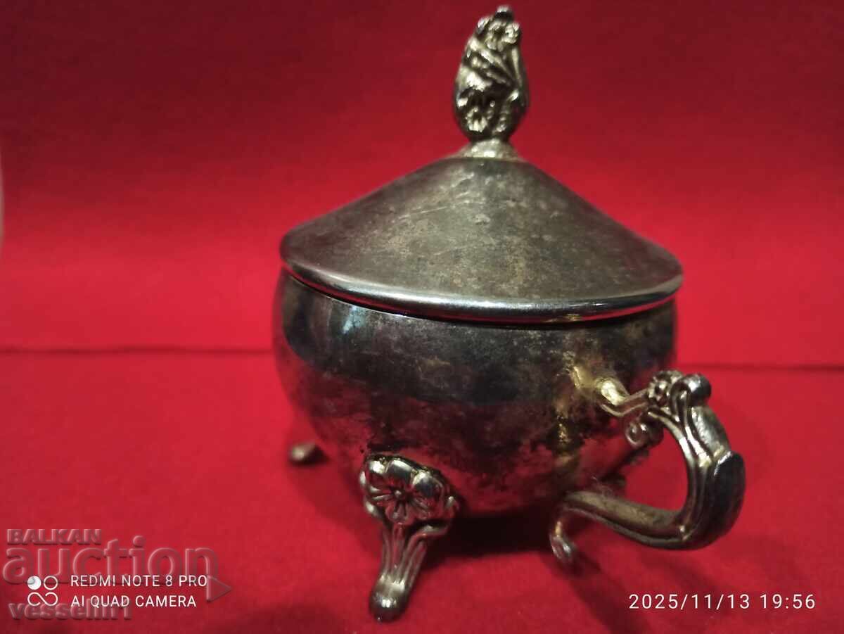 Παλαιό δοχείο ζάχαρης όμορφη διακόσμηση ασημωμένο με τιμή 22.00 BGN | € 11.25