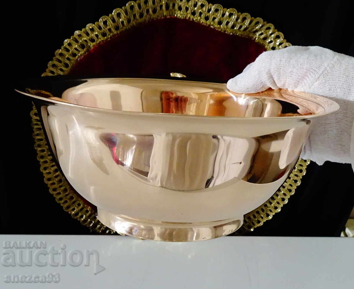 Delivery of Danish bronze salad bowl, bowl, fruit bowl