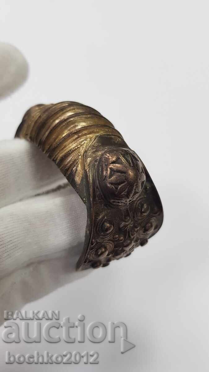 Collectible Revival-era bracelet, wishbone style, with gold plating, 19th century - 6