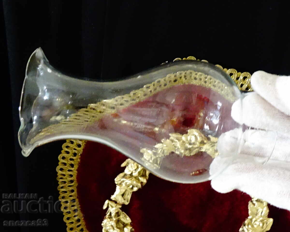 Доставка на Бронзова газена лампа,перфектна.