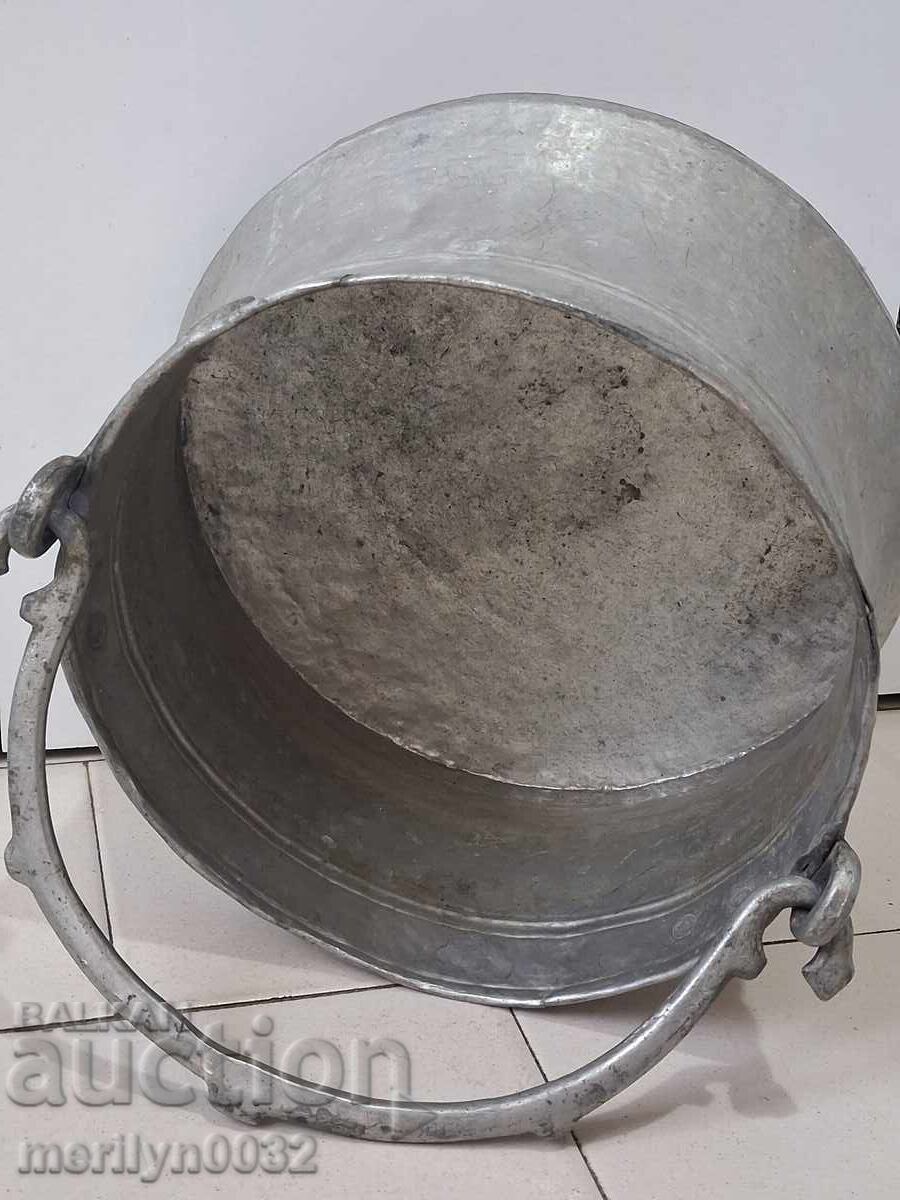 Monedă conservată, ceaun, cupru, vas de cupru cu preț 125.00 BGN | € 63.91 Monedă conservată, ceaun, cupru, vas de cupru cu preț 125.00 BGN | € 63.91