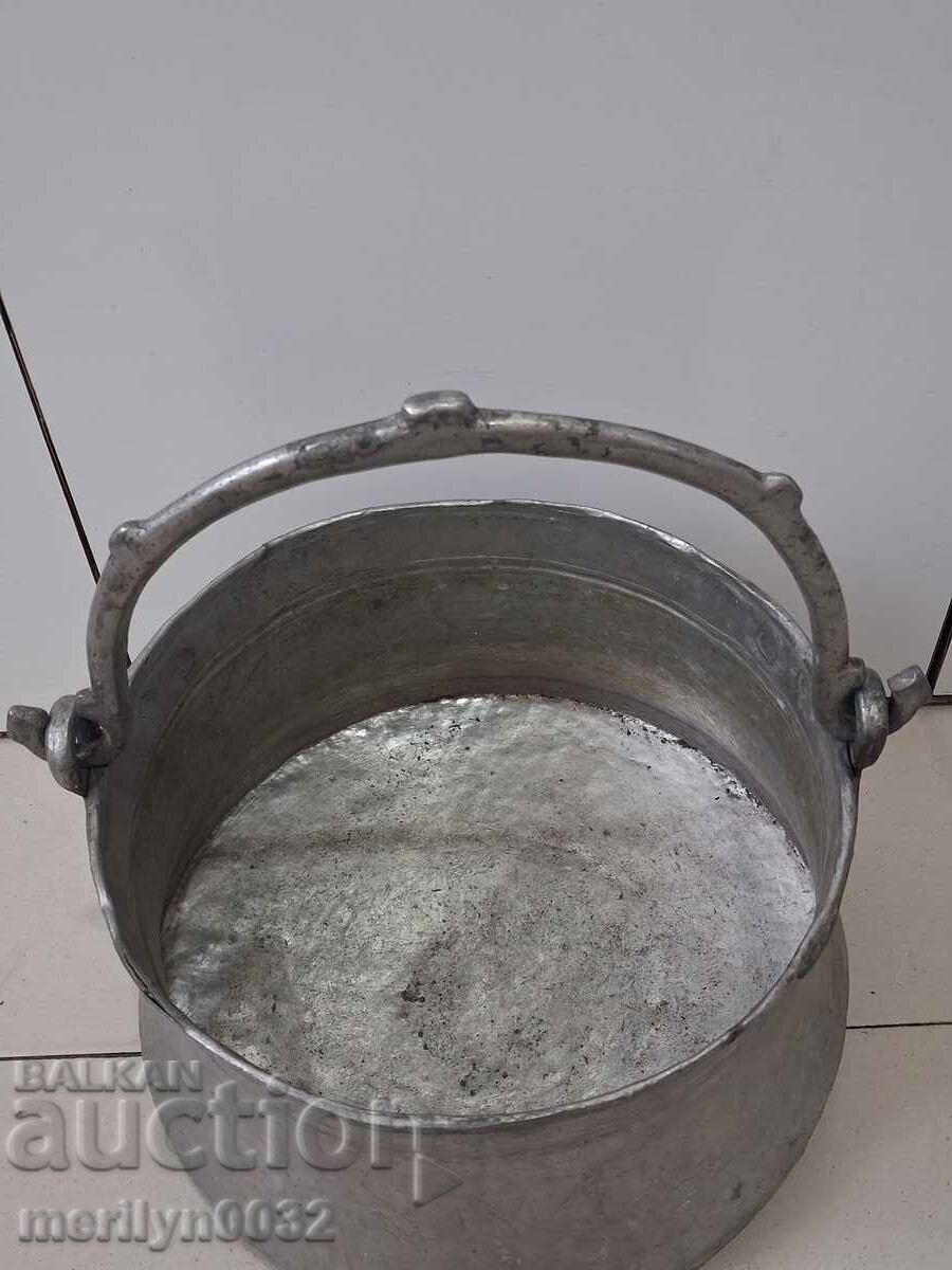 Monedă conservată, ceaun, cupru, vas de cupru - 6 Monedă conservată, ceaun, cupru, vas de cupru - 6