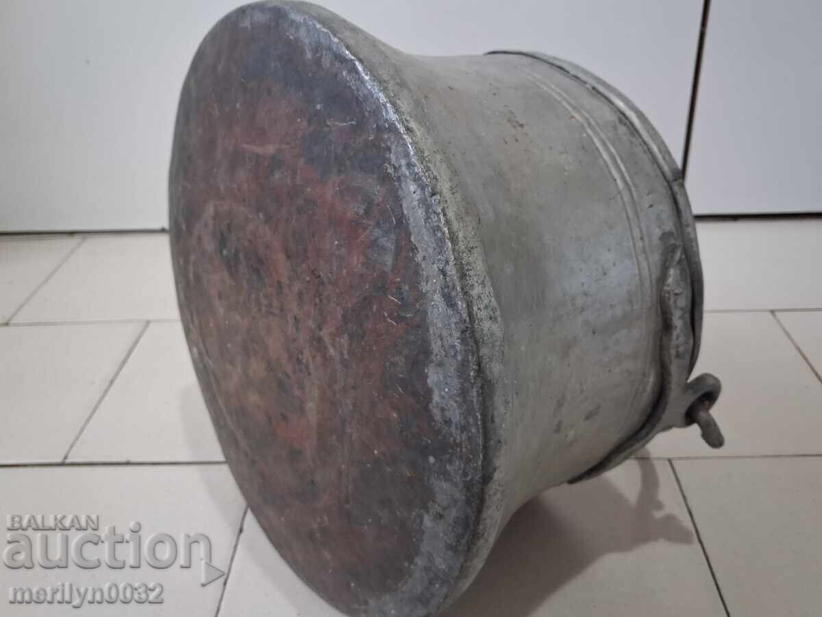 Monedă conservată, ceaun, cupru, vas de cupru - 7 Monedă conservată, ceaun, cupru, vas de cupru - 7